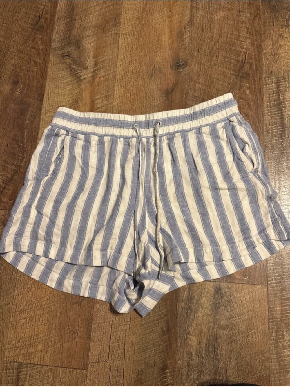 GAP Striped Blue and White Women's Linen-Blend Shorts
